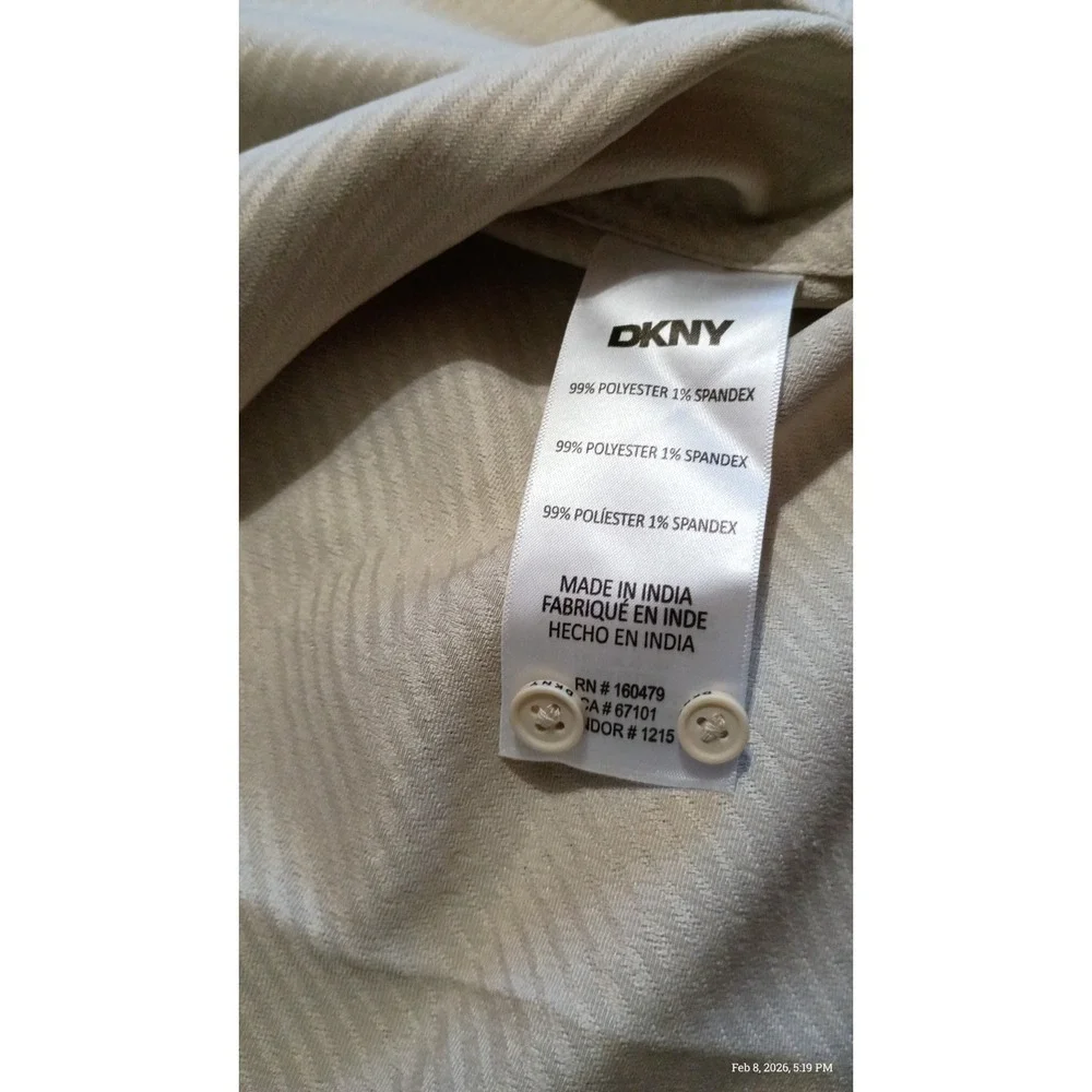 DKNY Men's Geometric Button-Up Shirt Sand Color M Stretch Long Sleeve‎